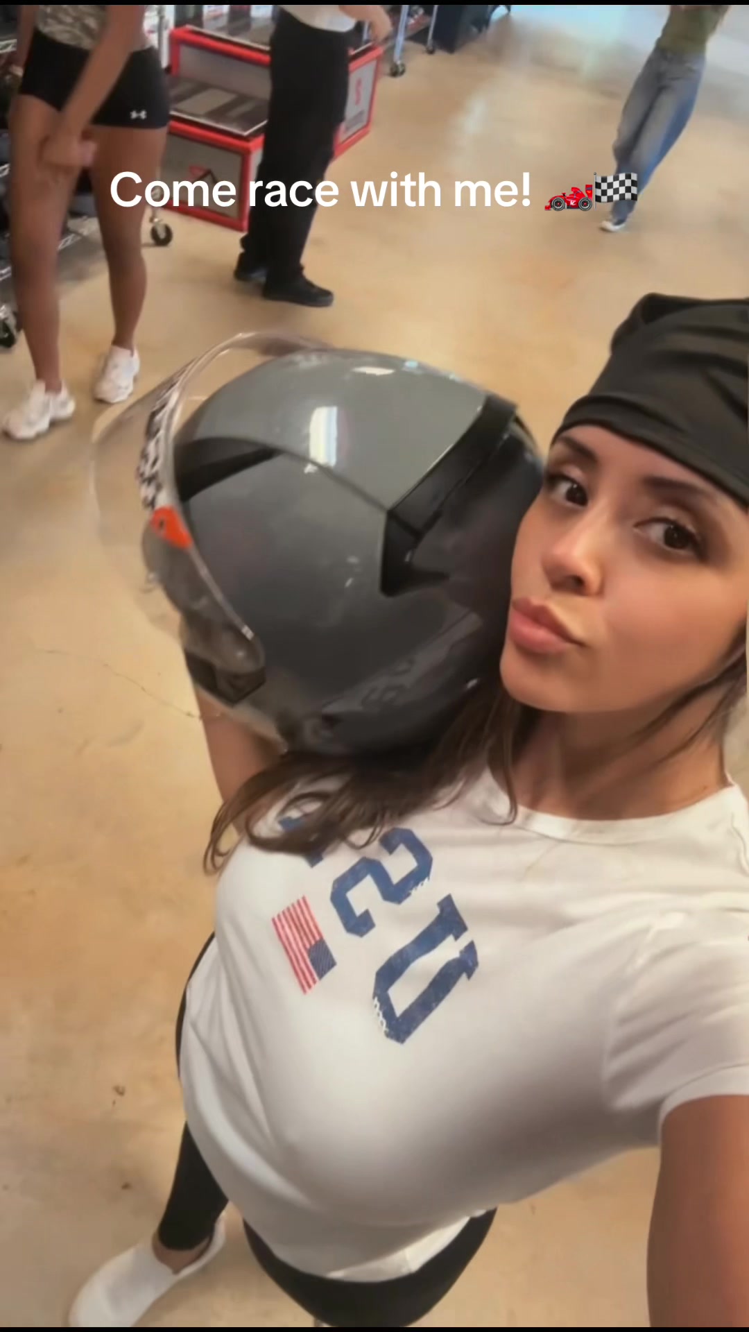 @justnoemi23