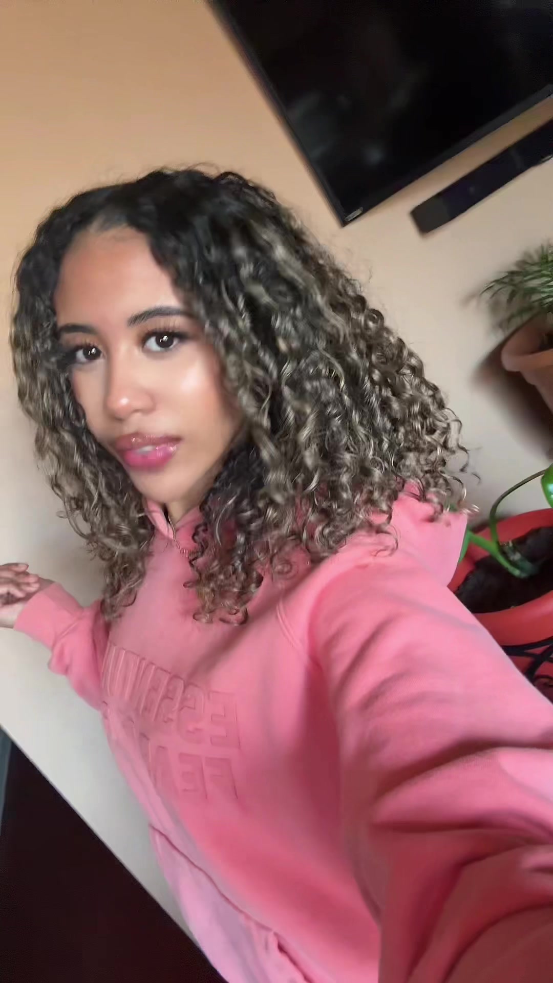 @makayla.