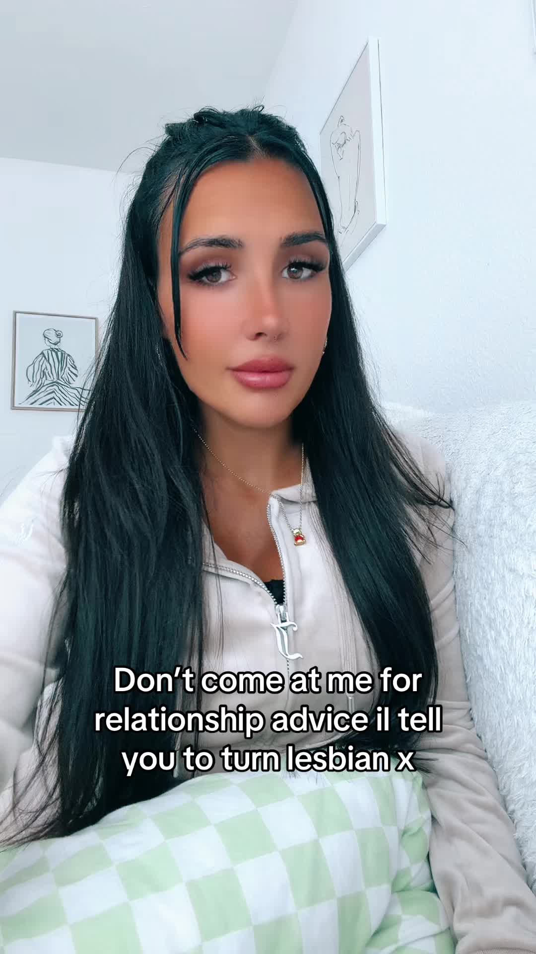 @Laurasdiaries🏳️&zwj;🌈🩷