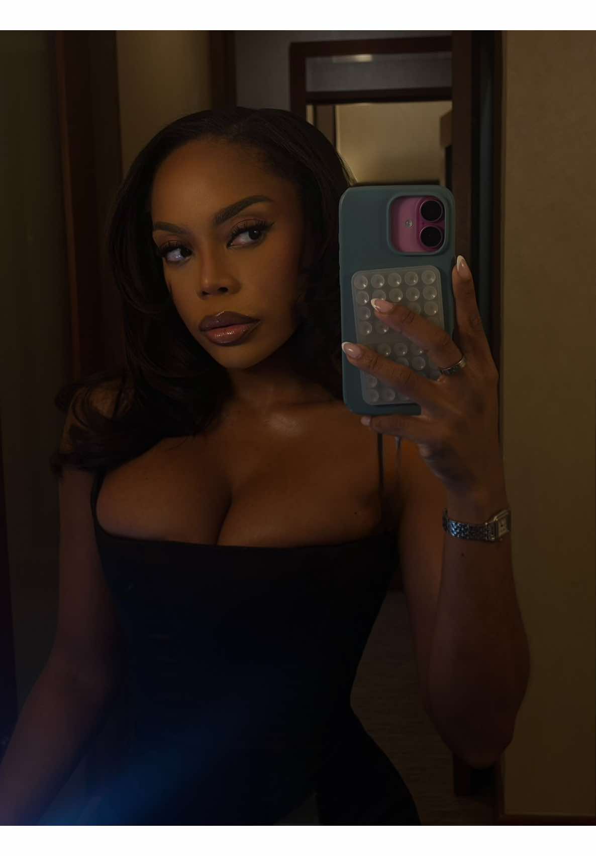 @ZURi 🎀
