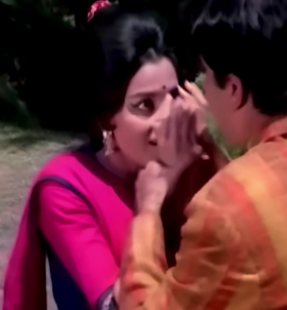 @Bollywood Love & Sad Songs