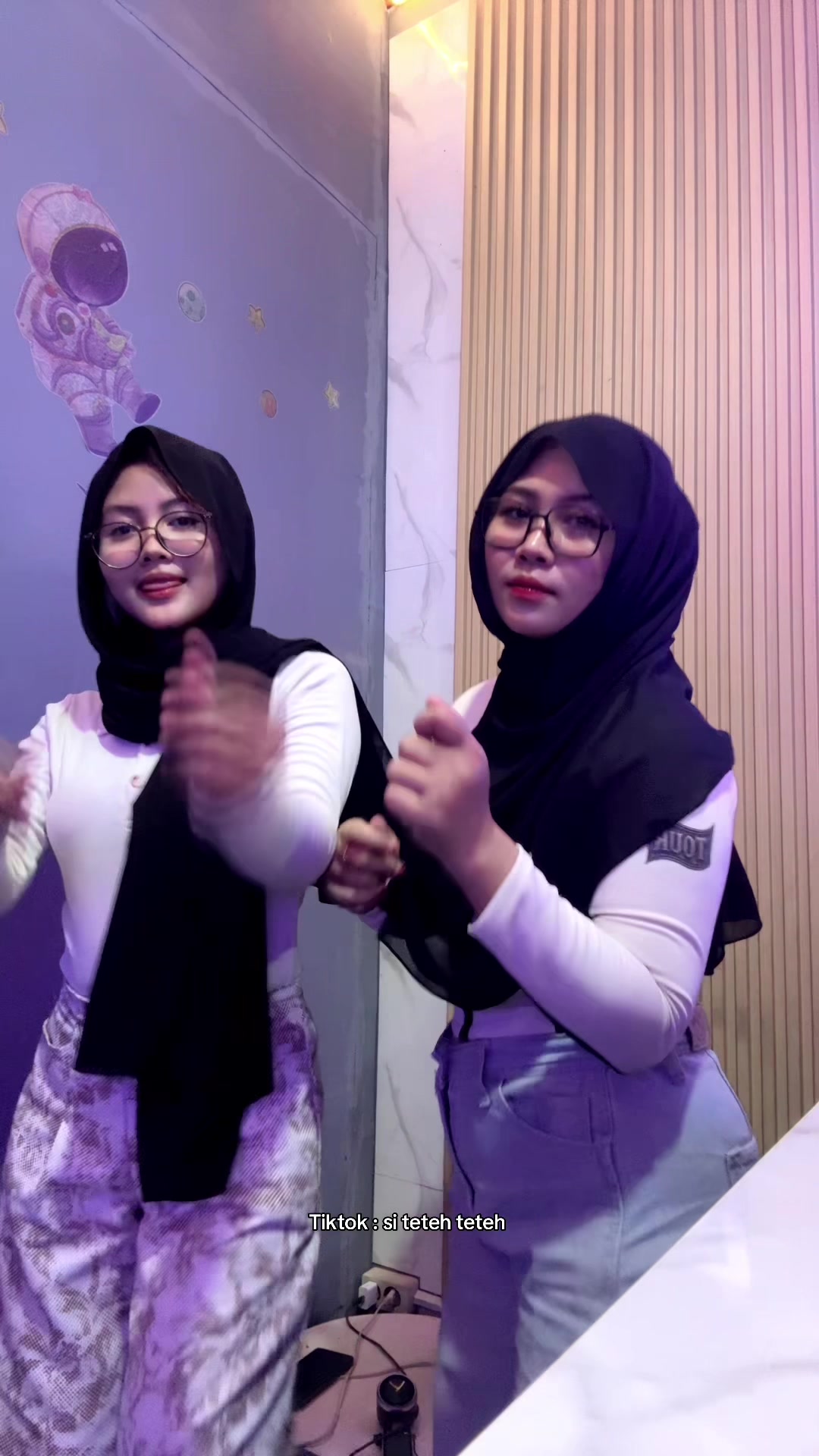 @Si teteh teteh