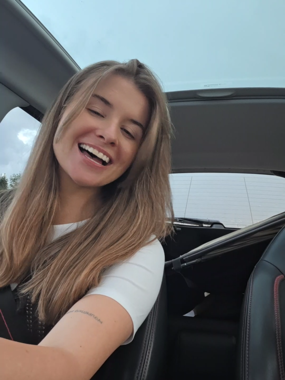 @CorinaBrx