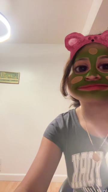 @karlahernandez2078