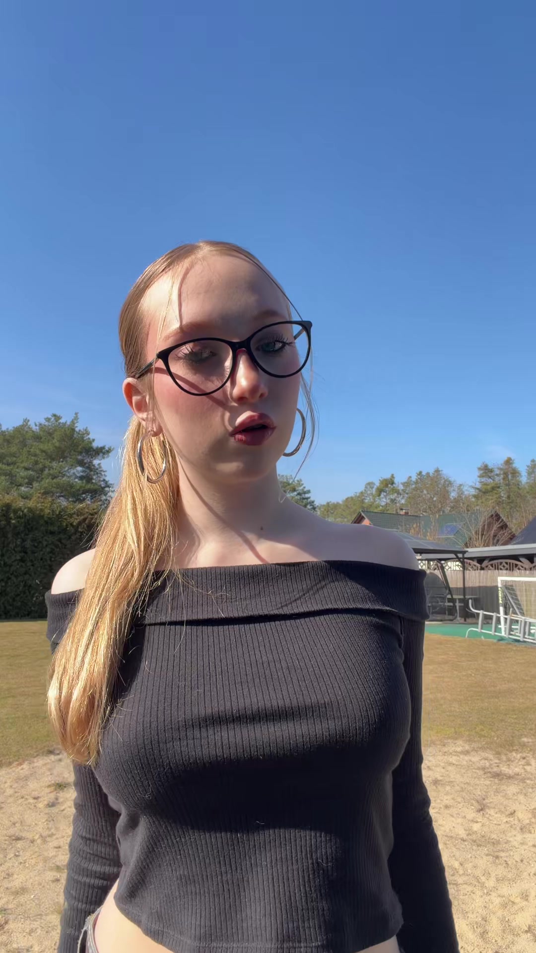 @Lillyyy