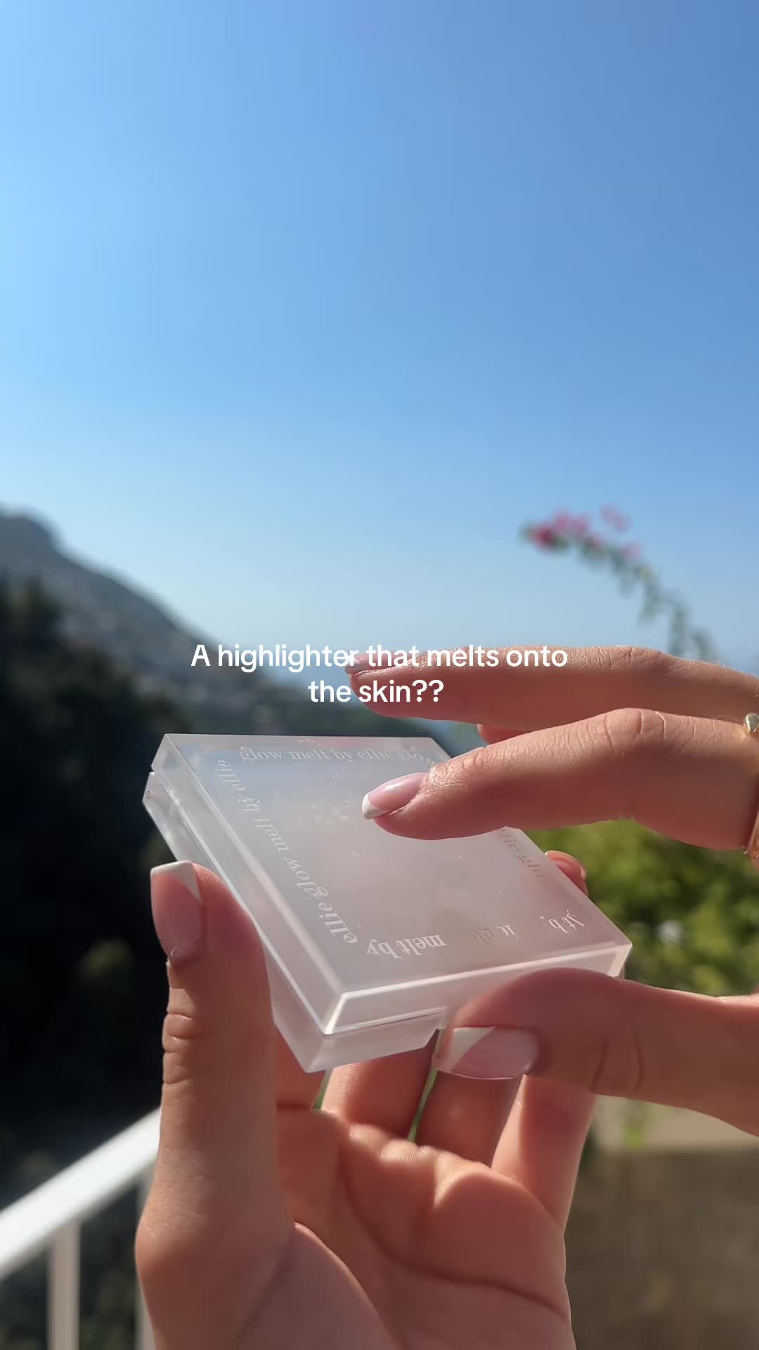@byelliebeauty