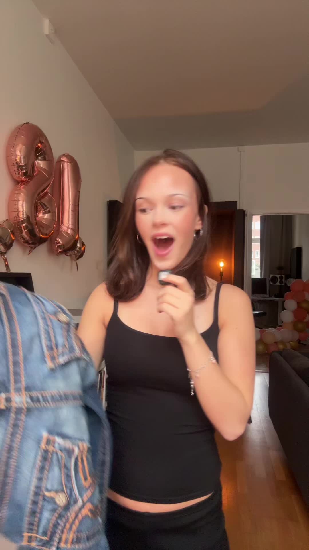 @Lia