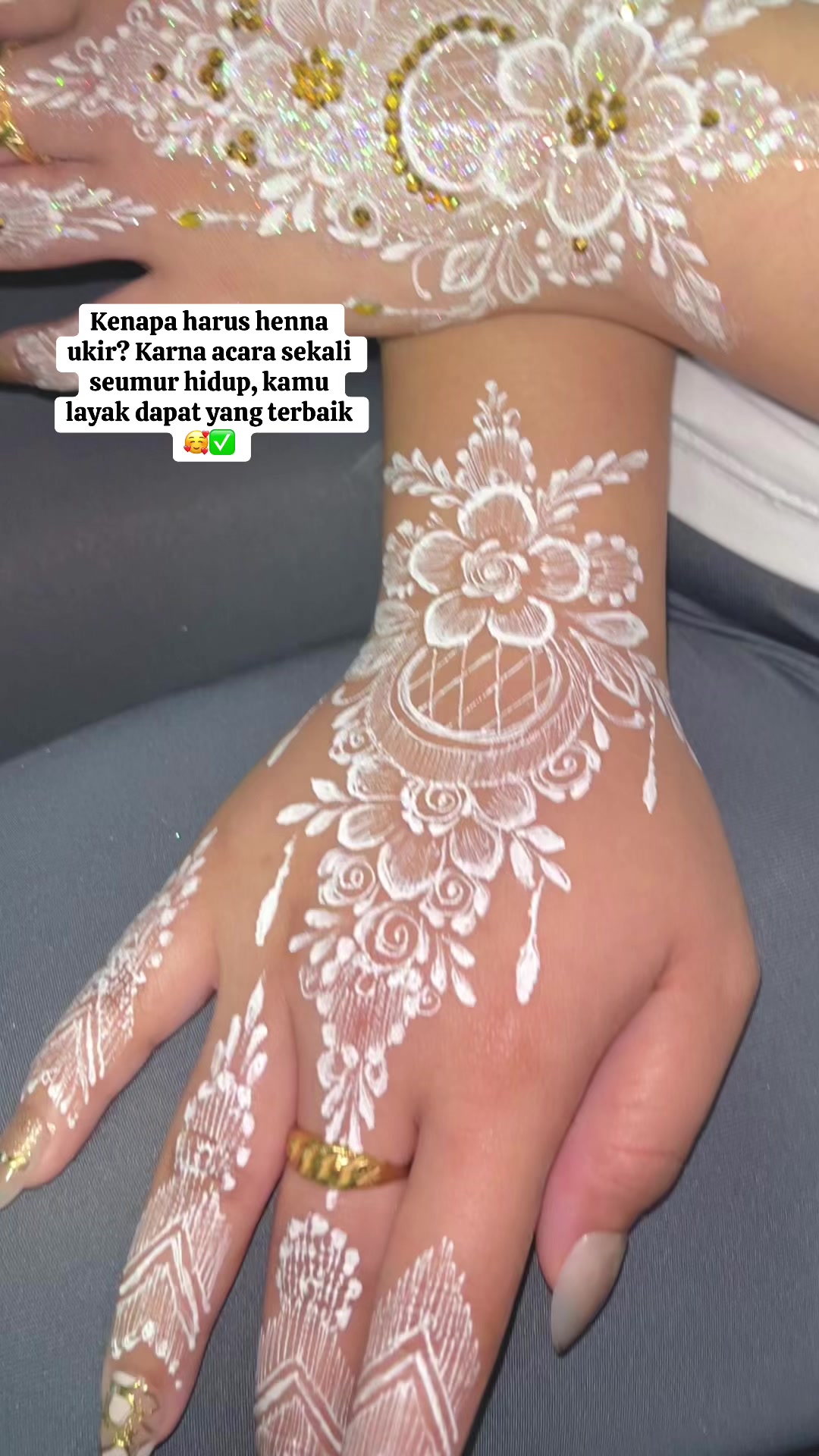 @Dinihenna
