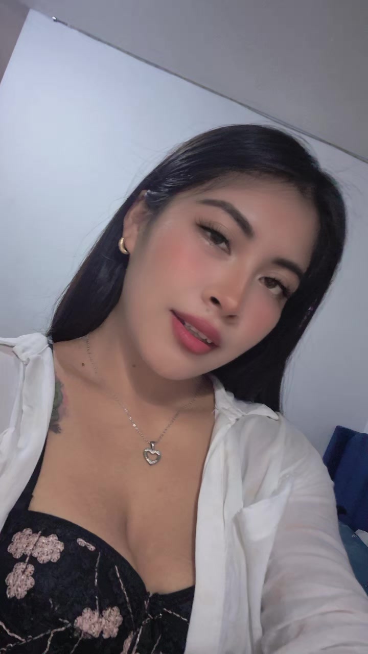 @J E N I 💋.