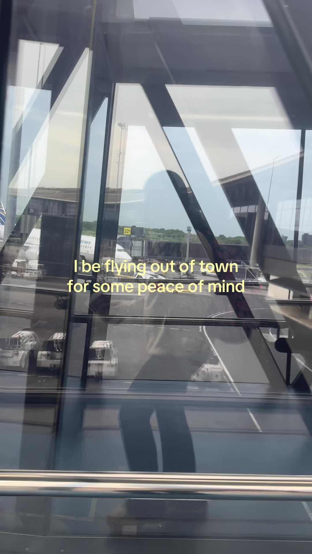 @avygaylesmith