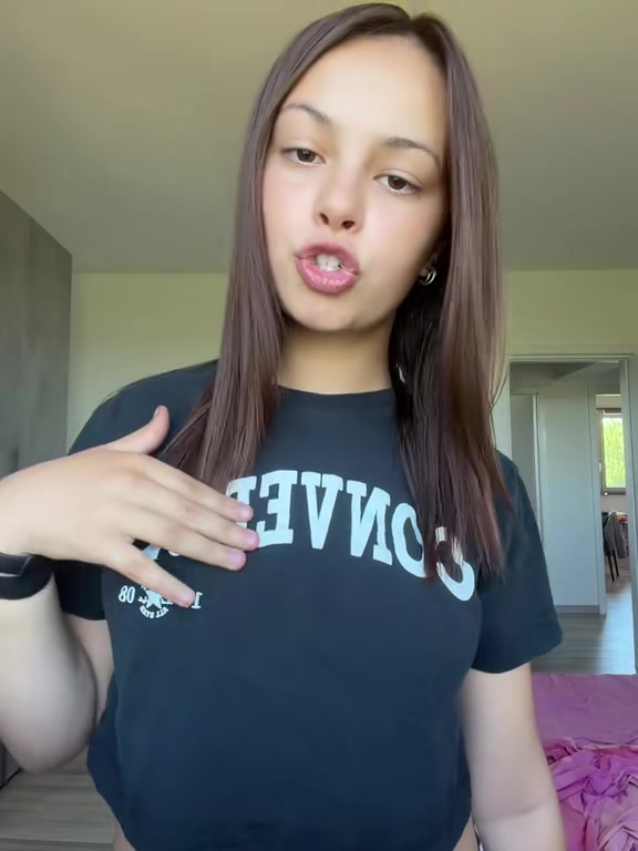 @rebymussii