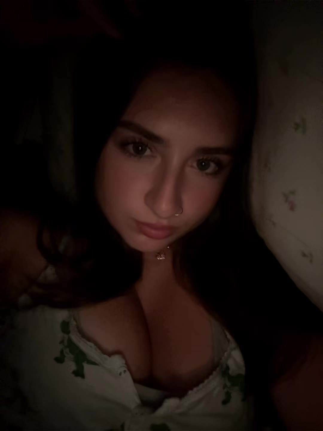@Bella