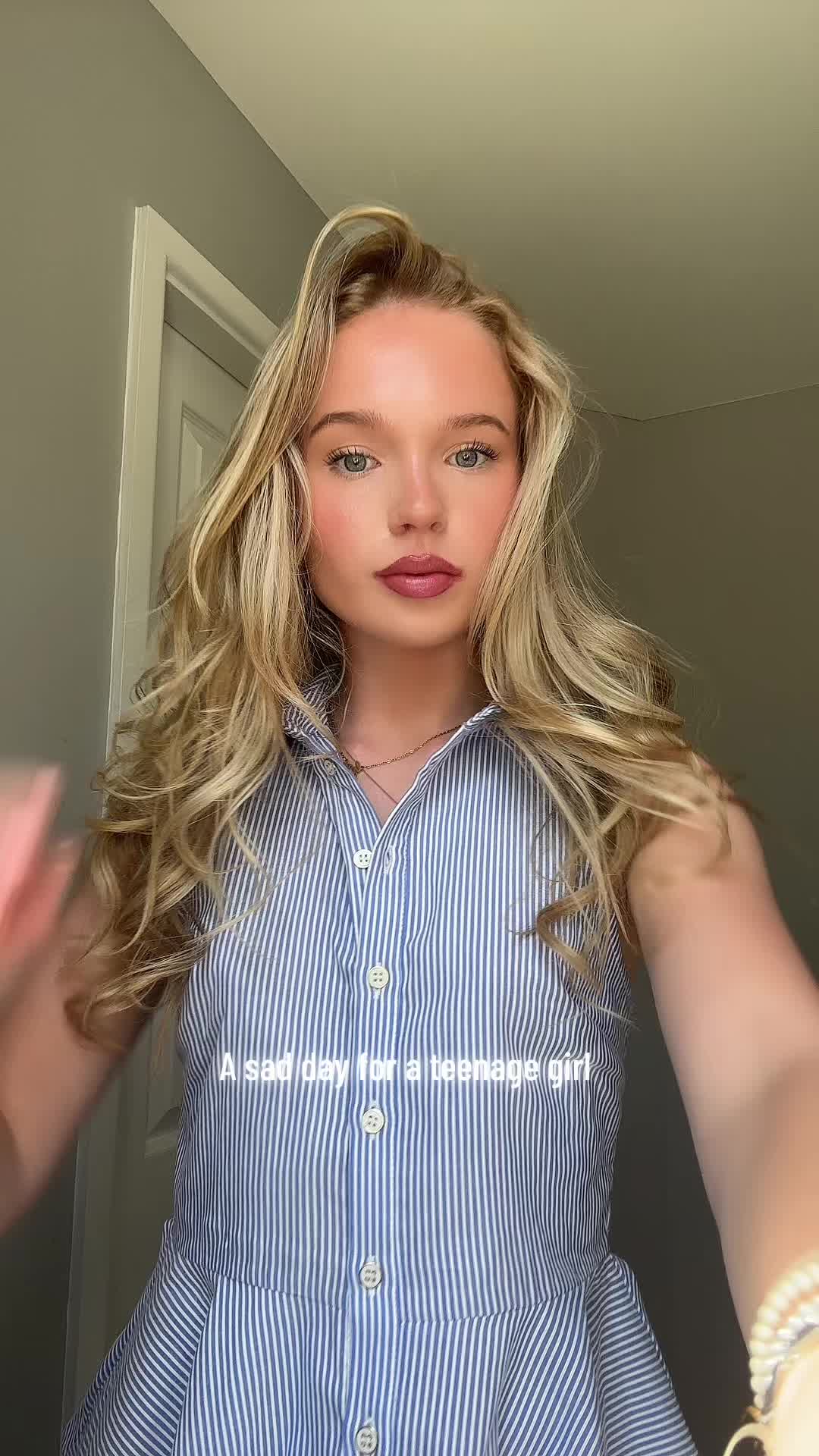 @coral