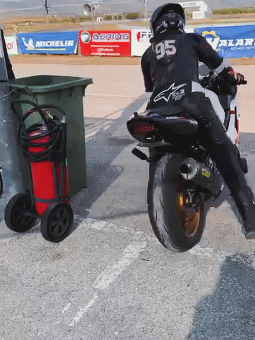 @happy2wheels🏍️