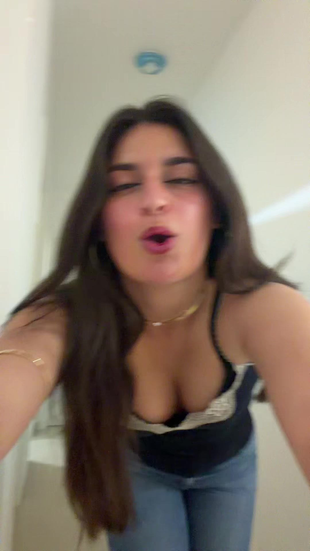 @Shirashaubi