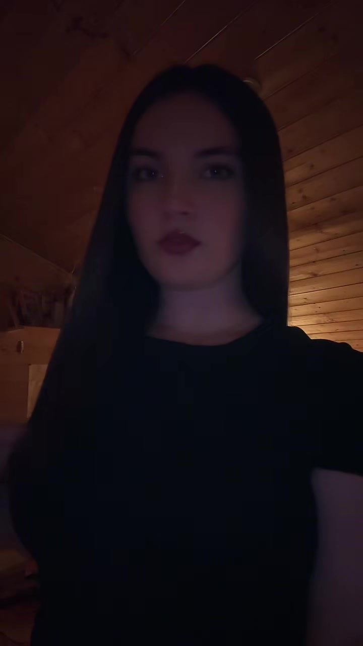 @𝓬𝓪𝓶𝓲𝓵𝓵𝓮🌺