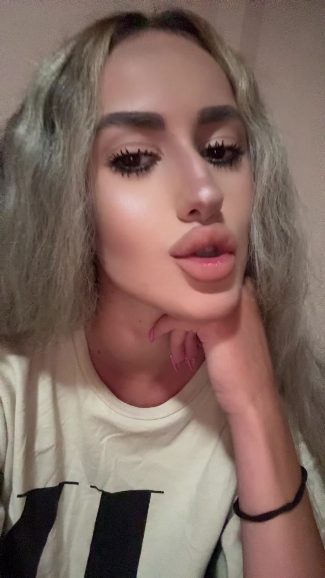 @𝓥𝓪𝓵𝓮𝓻𝓲𝓪 𝓘𝓿𝓪𝓷𝓸𝓿𝓪