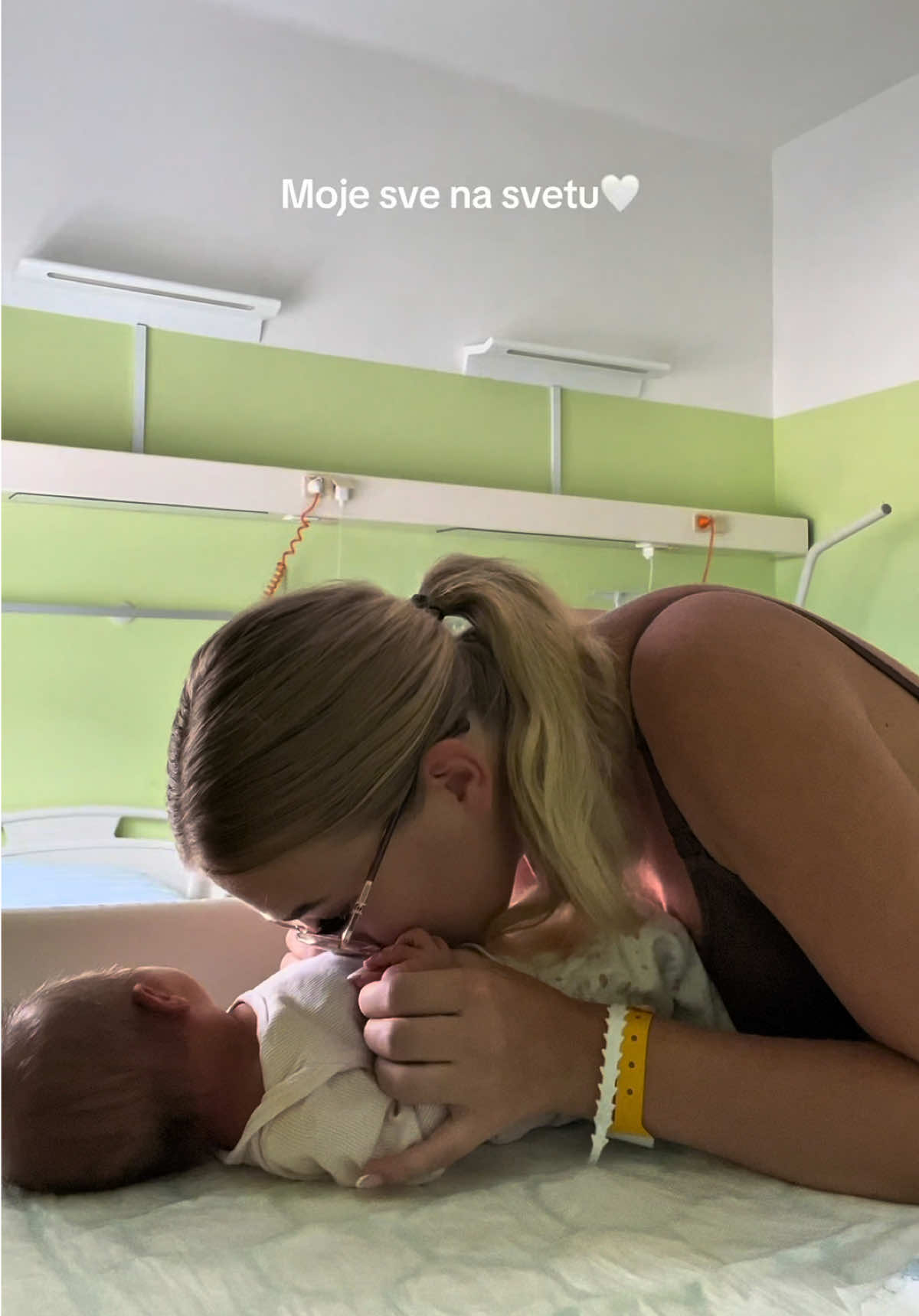 @Nina Ninči Karda&scaron;evič