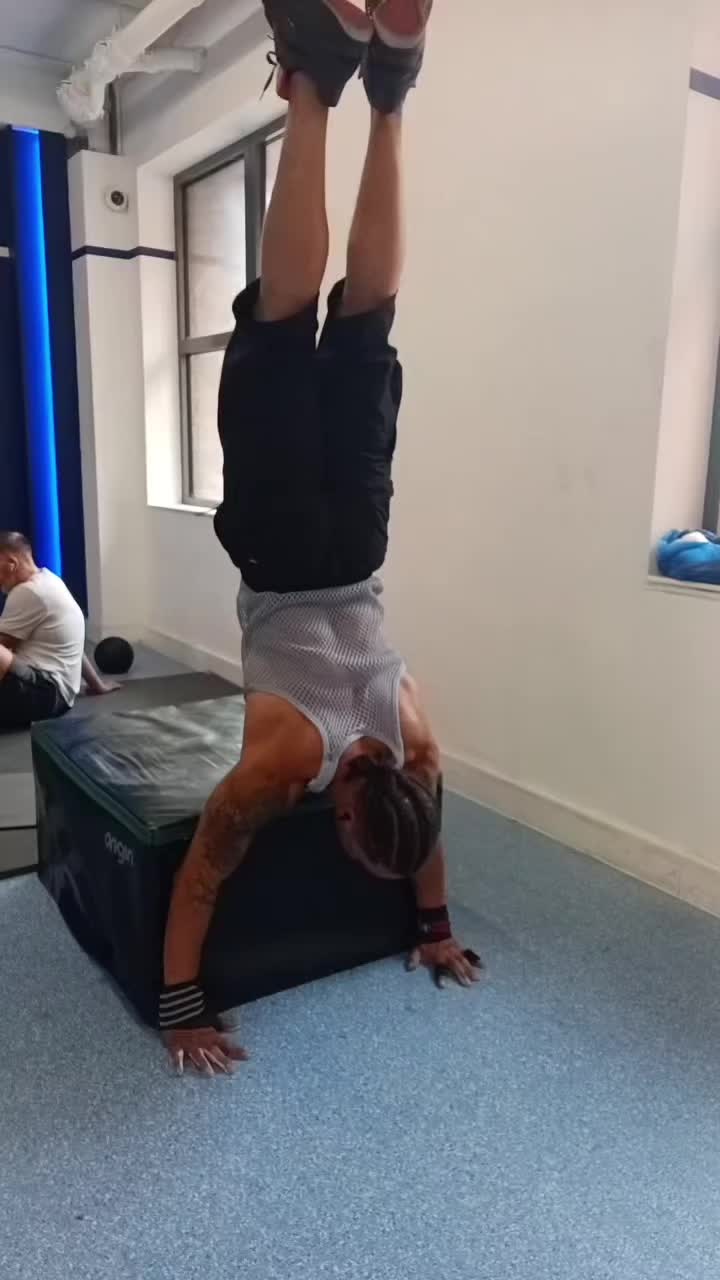 @Calisthenics P