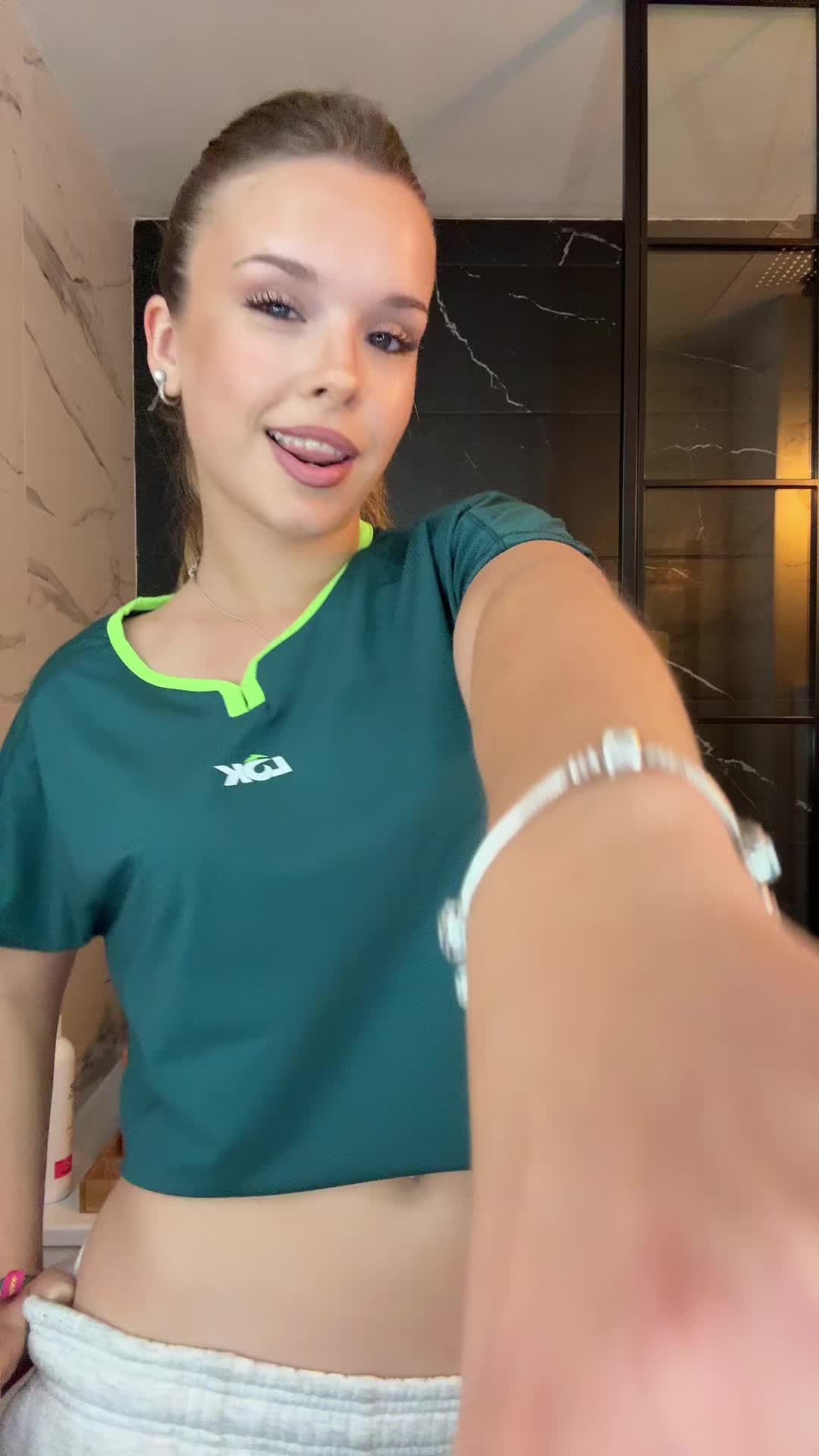 @aroa rodríguez 💋