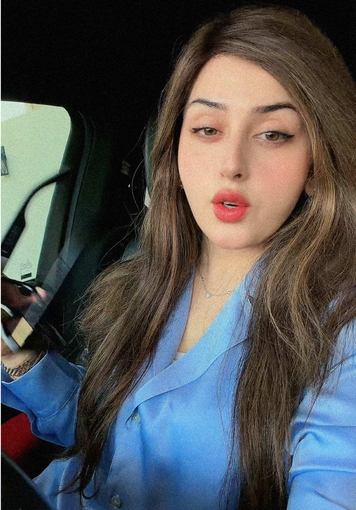 @Kausar 👑