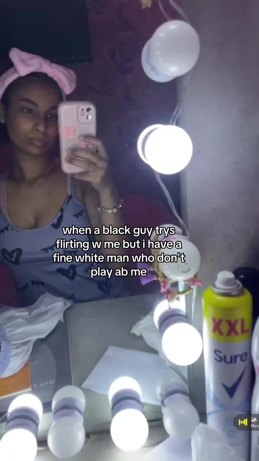 @️