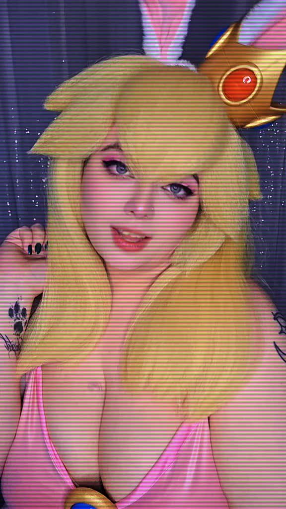 @AJ Bug Cosplay