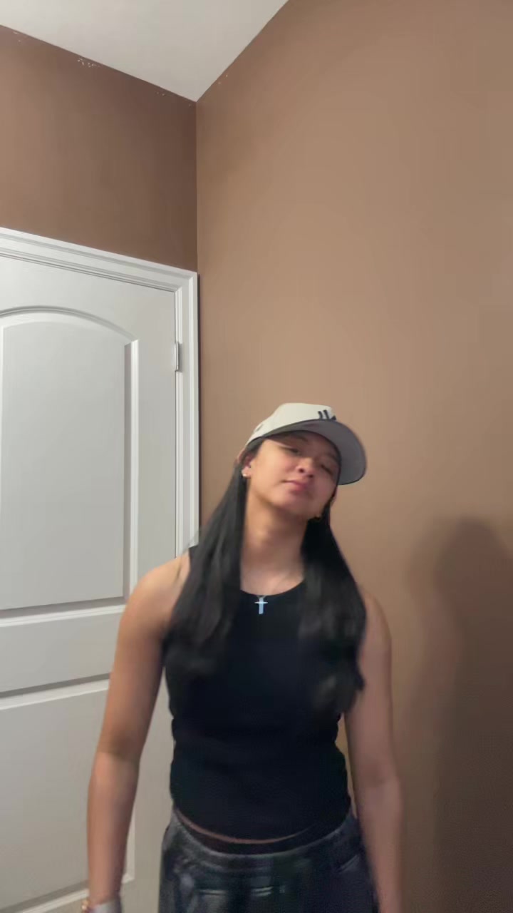@<