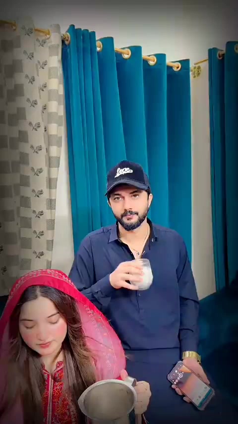 @Mr and Mrs Hussain tareen &hearts;️😍