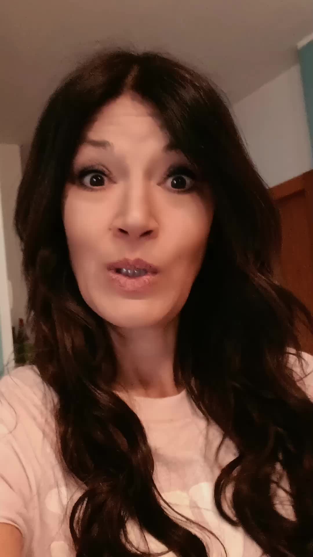 @Annazero77