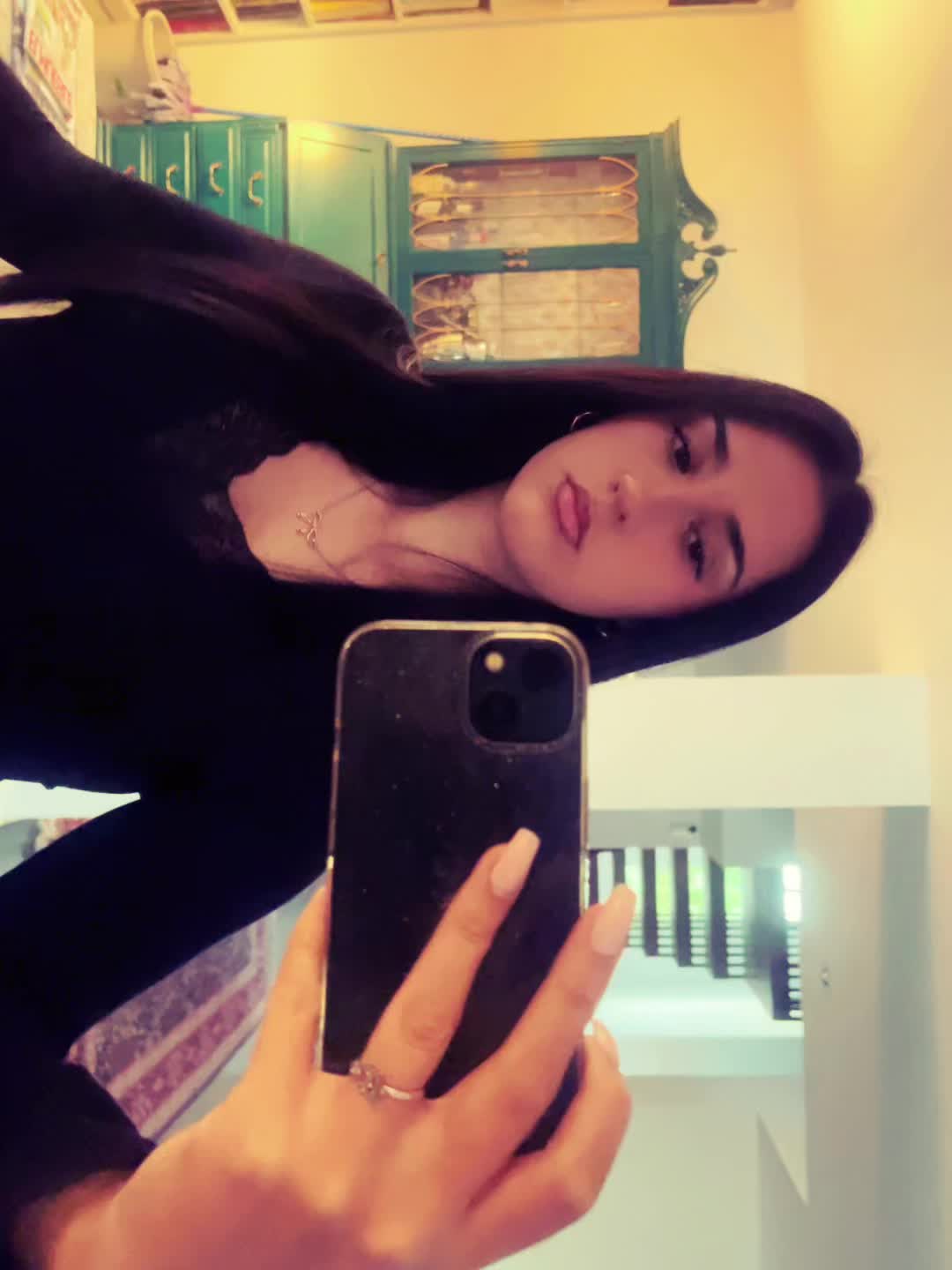 @Mónica