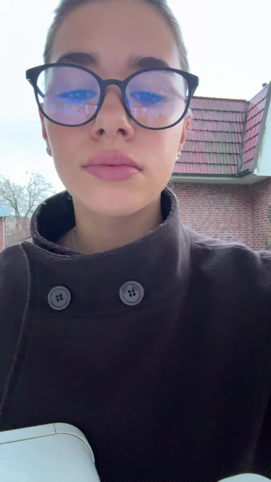 @Elisa