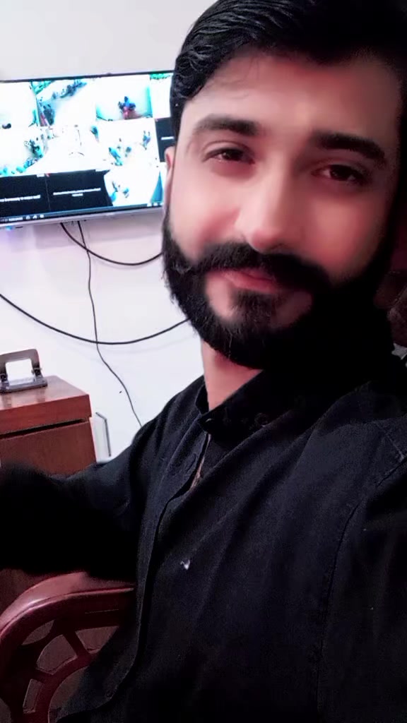 @Q&atilde;z&iuml; Muzamil Qureshi
