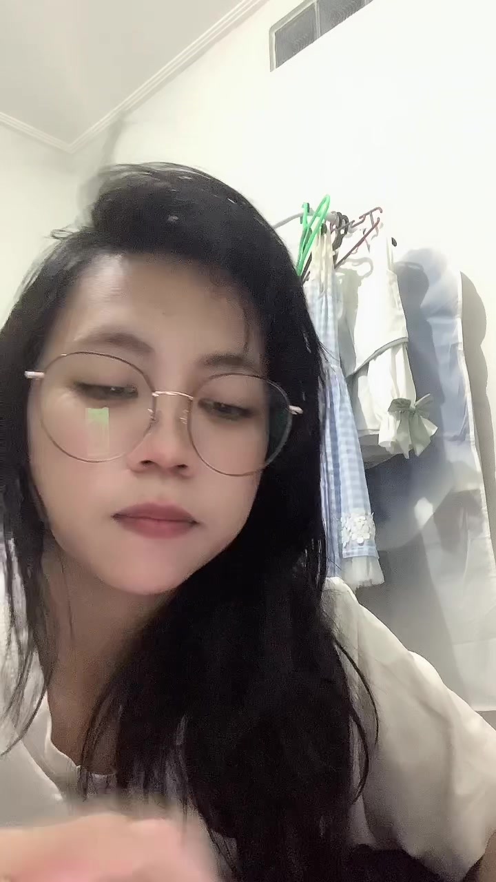 @Zhee_fl