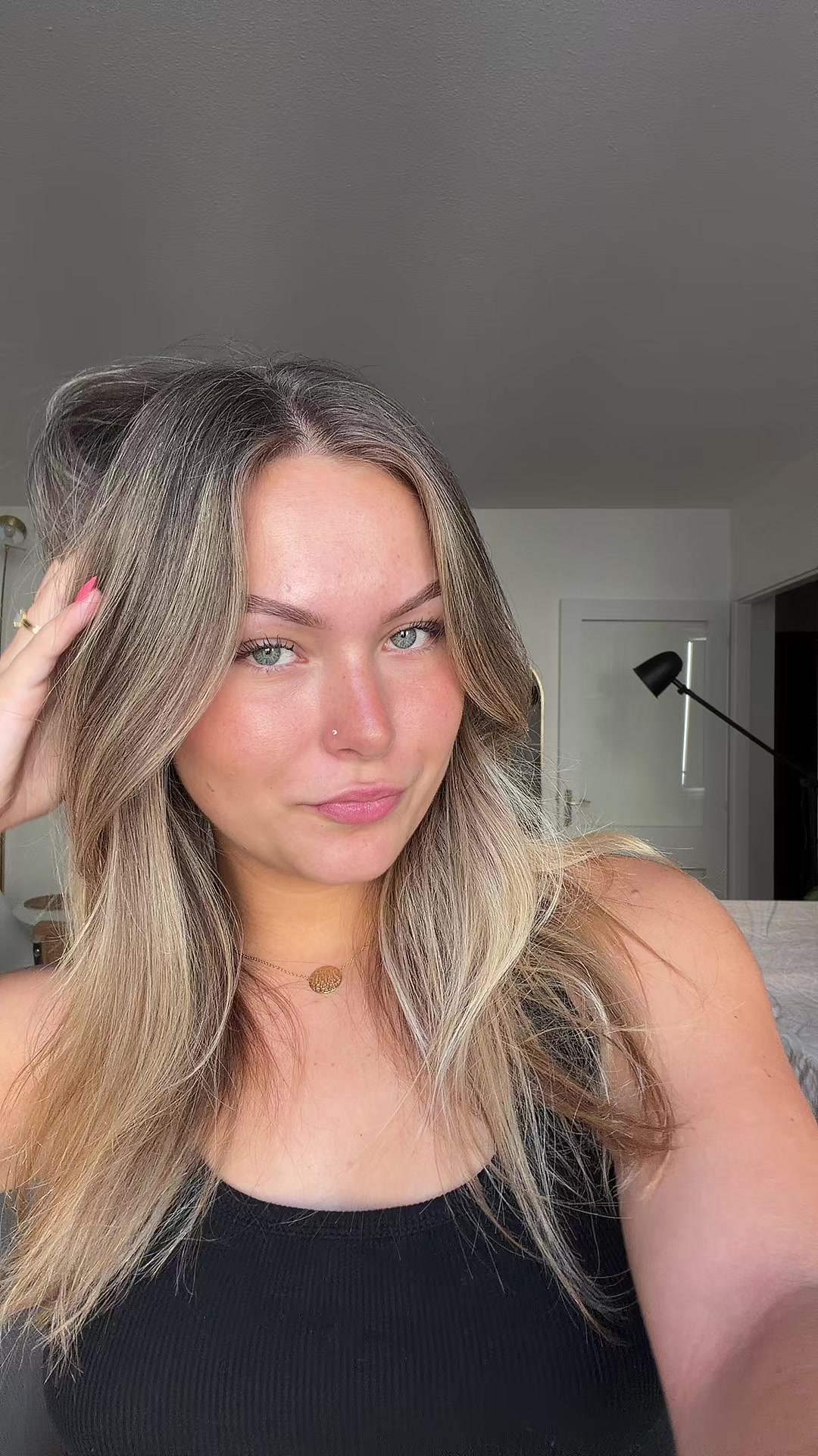 @lou🌟