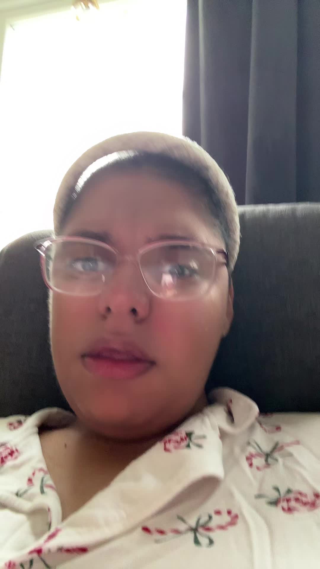 @QueenRana