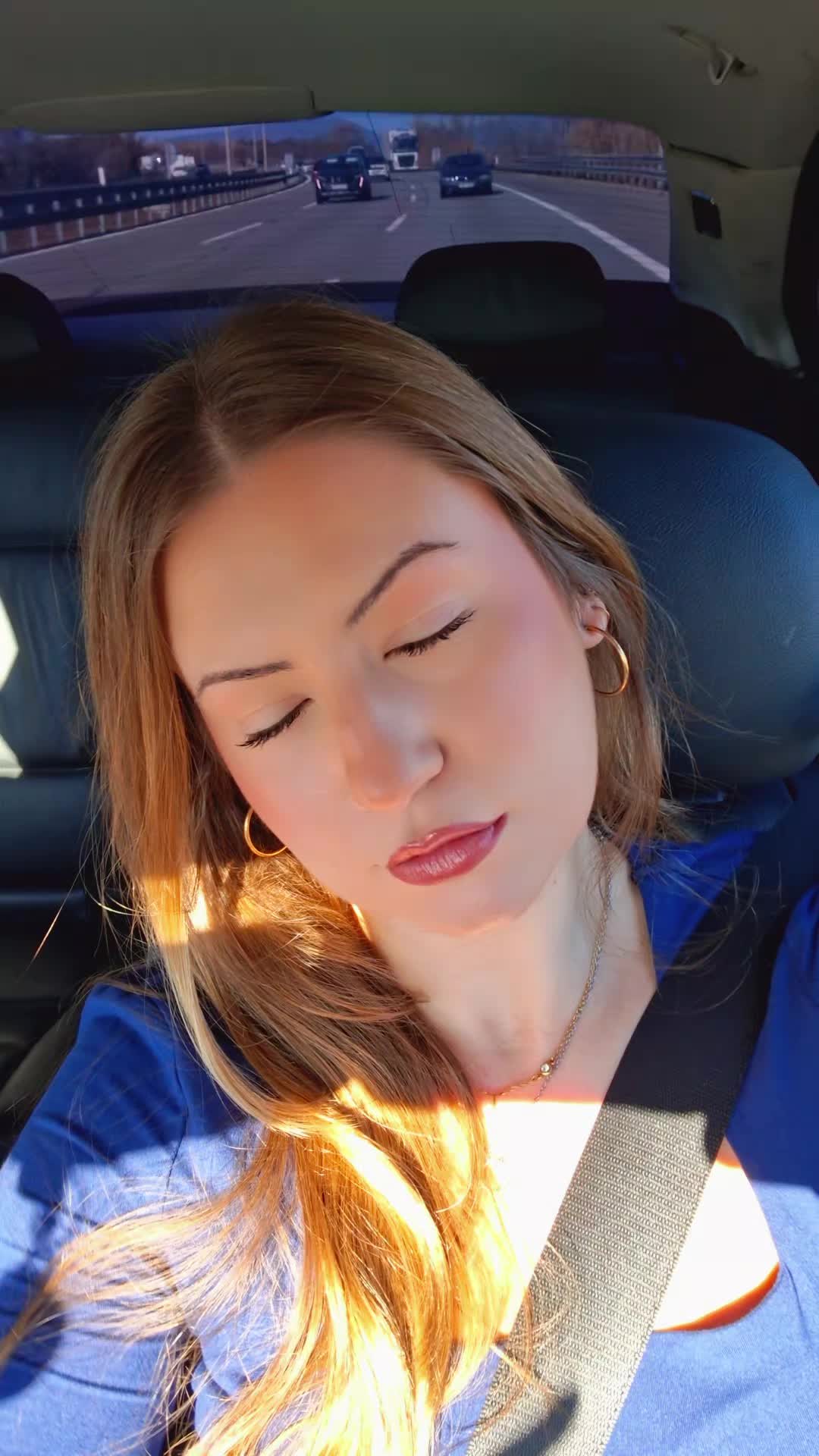 @crlaaloo__