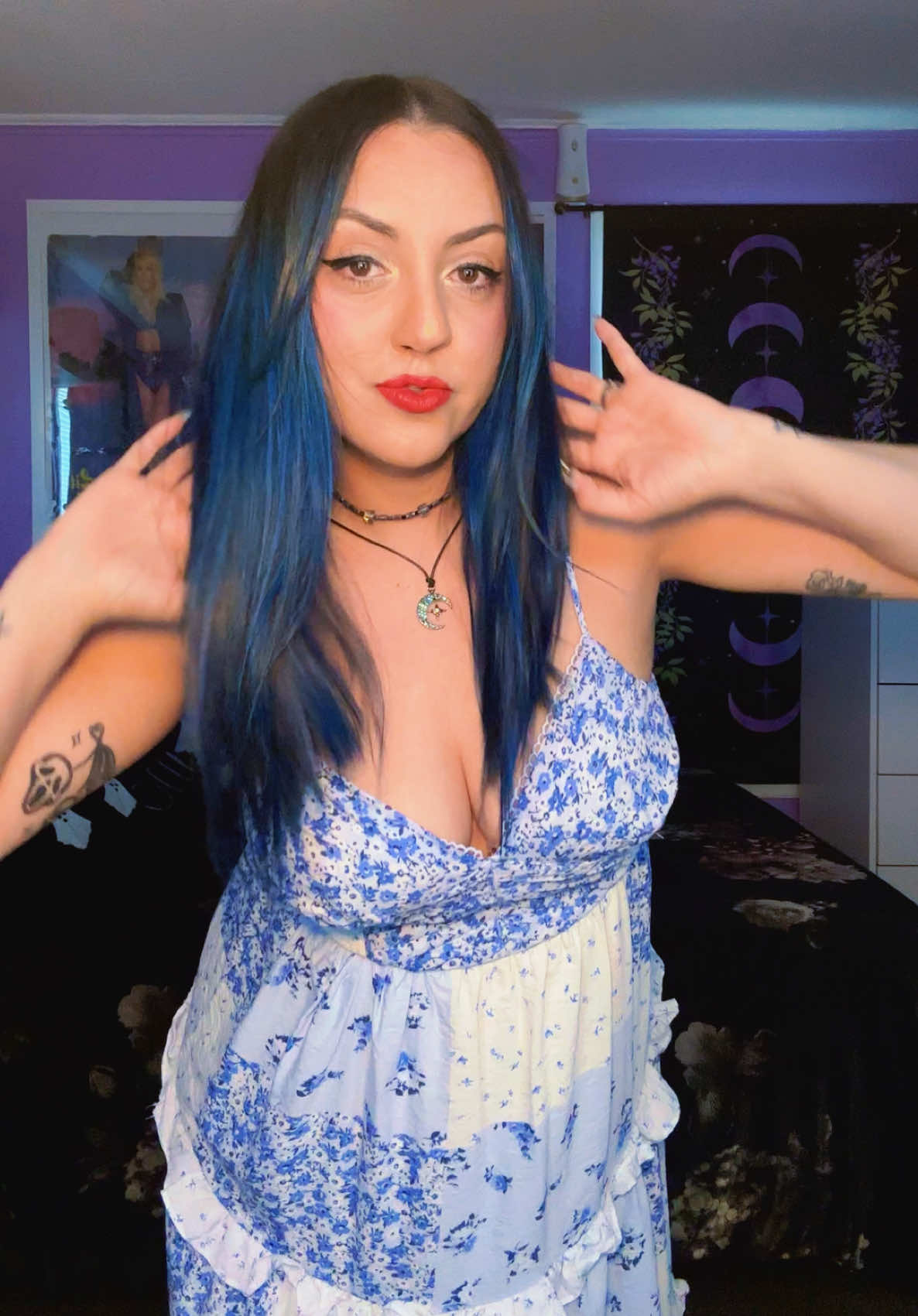 @CrystalEyes87