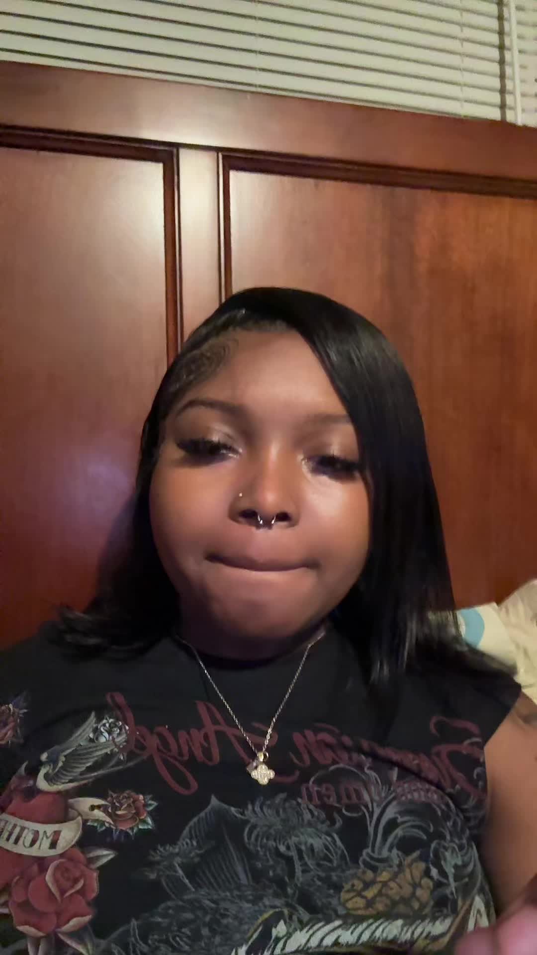 @sia.com