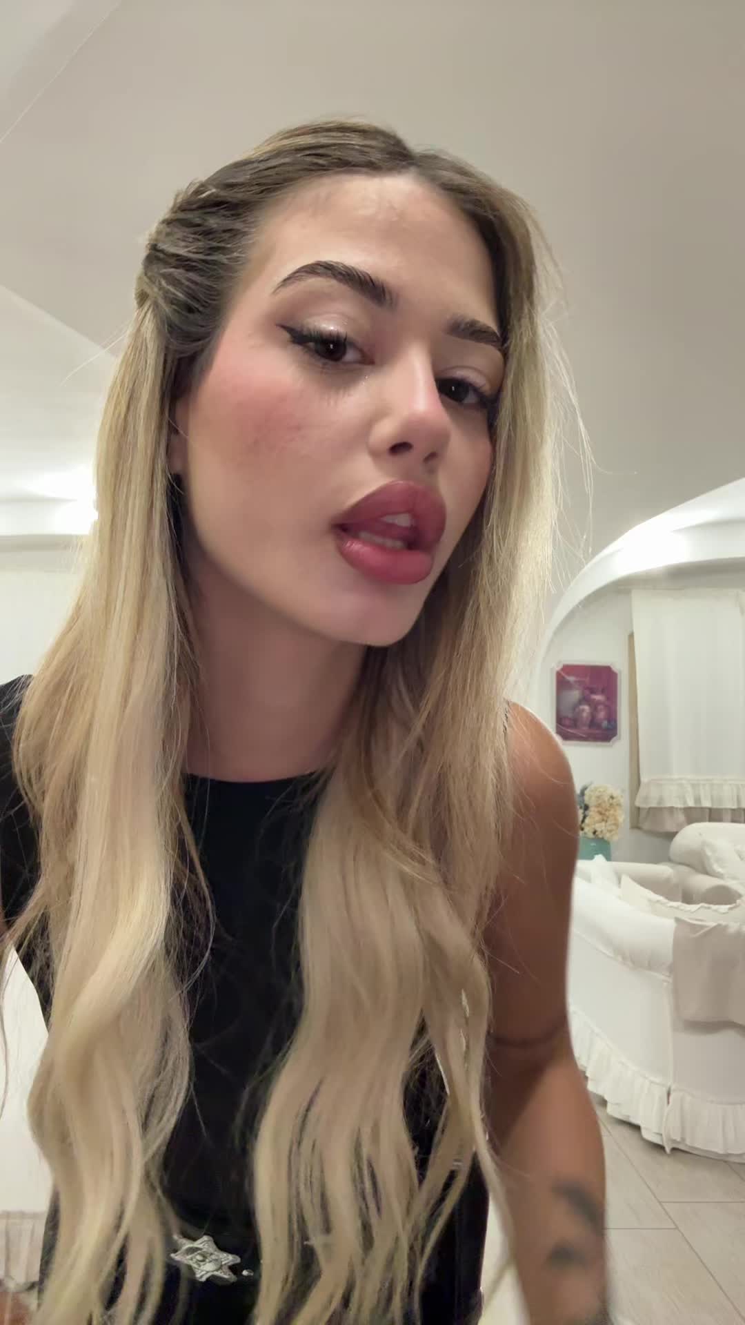 @Bambi🍒