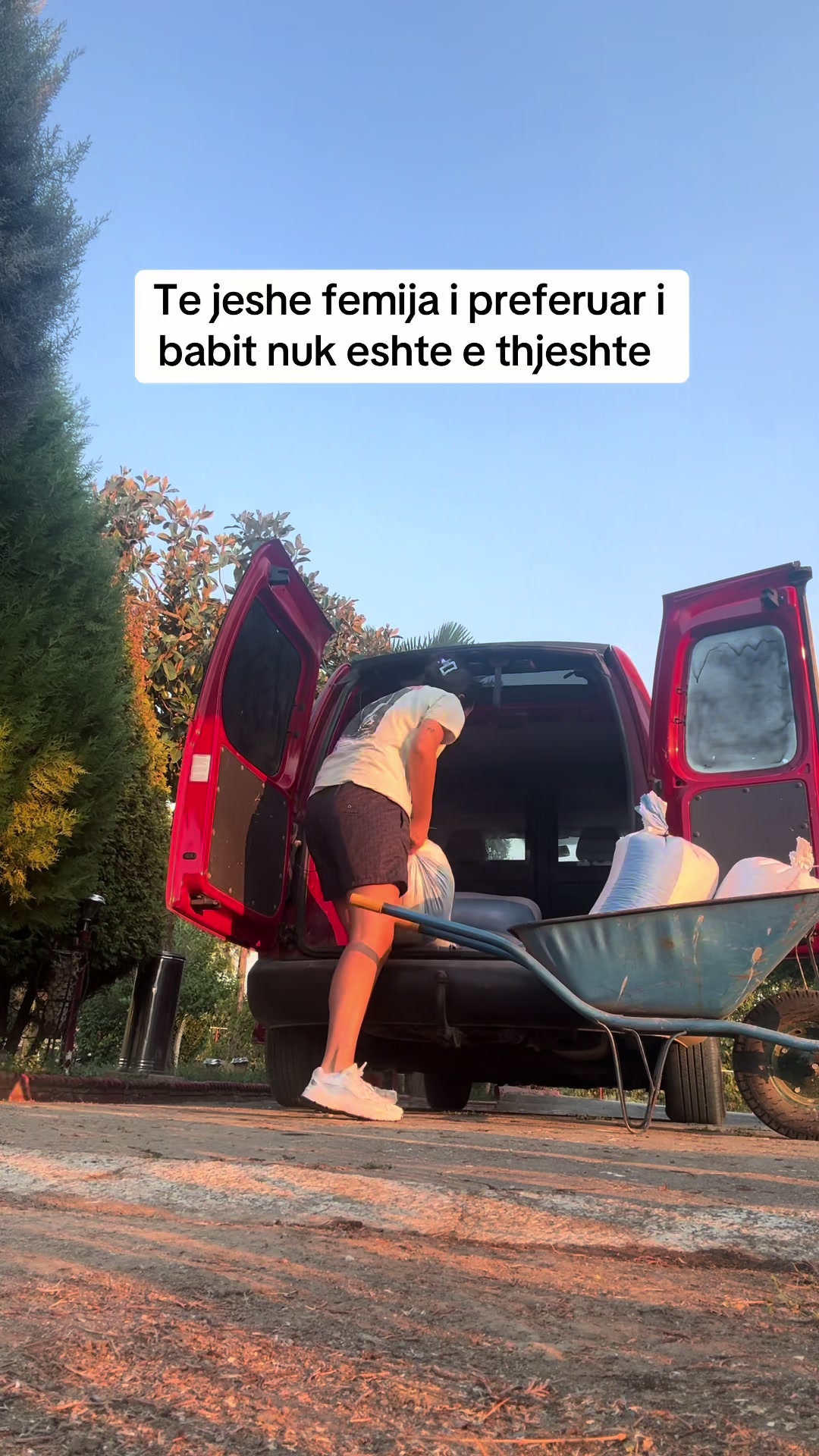 @lorihoxha