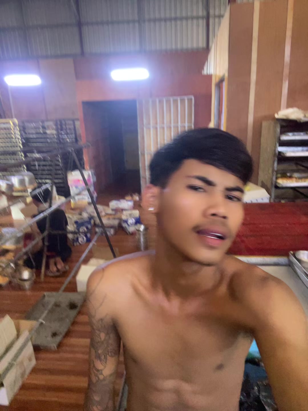 @R…๐ฆ