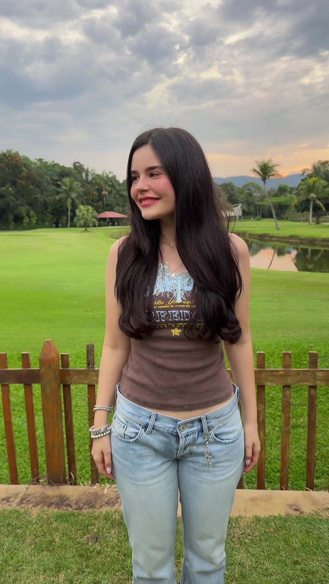 @Luara
