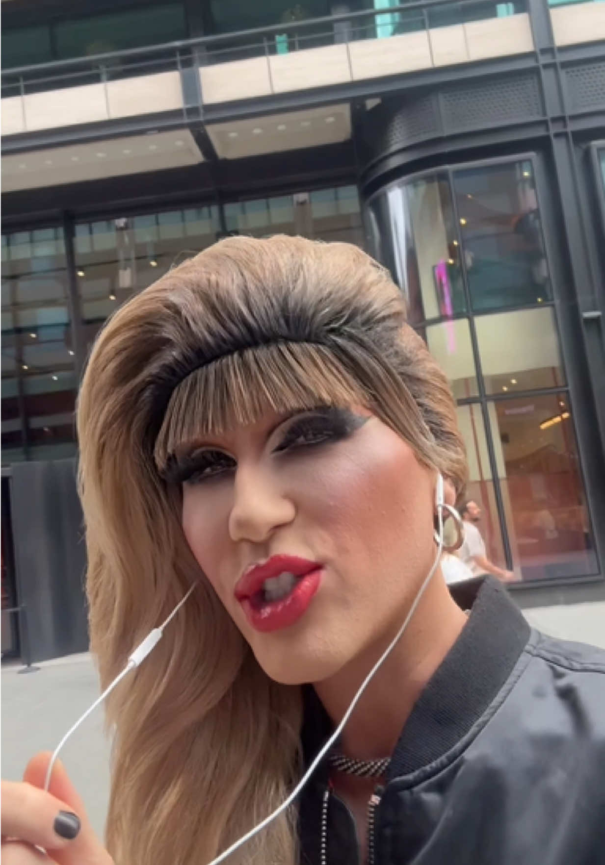 @Jodie Harsh