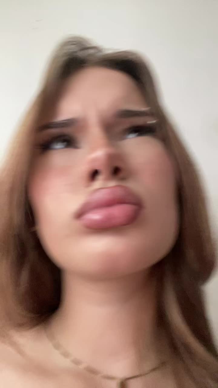 @🏃♀️➡️
