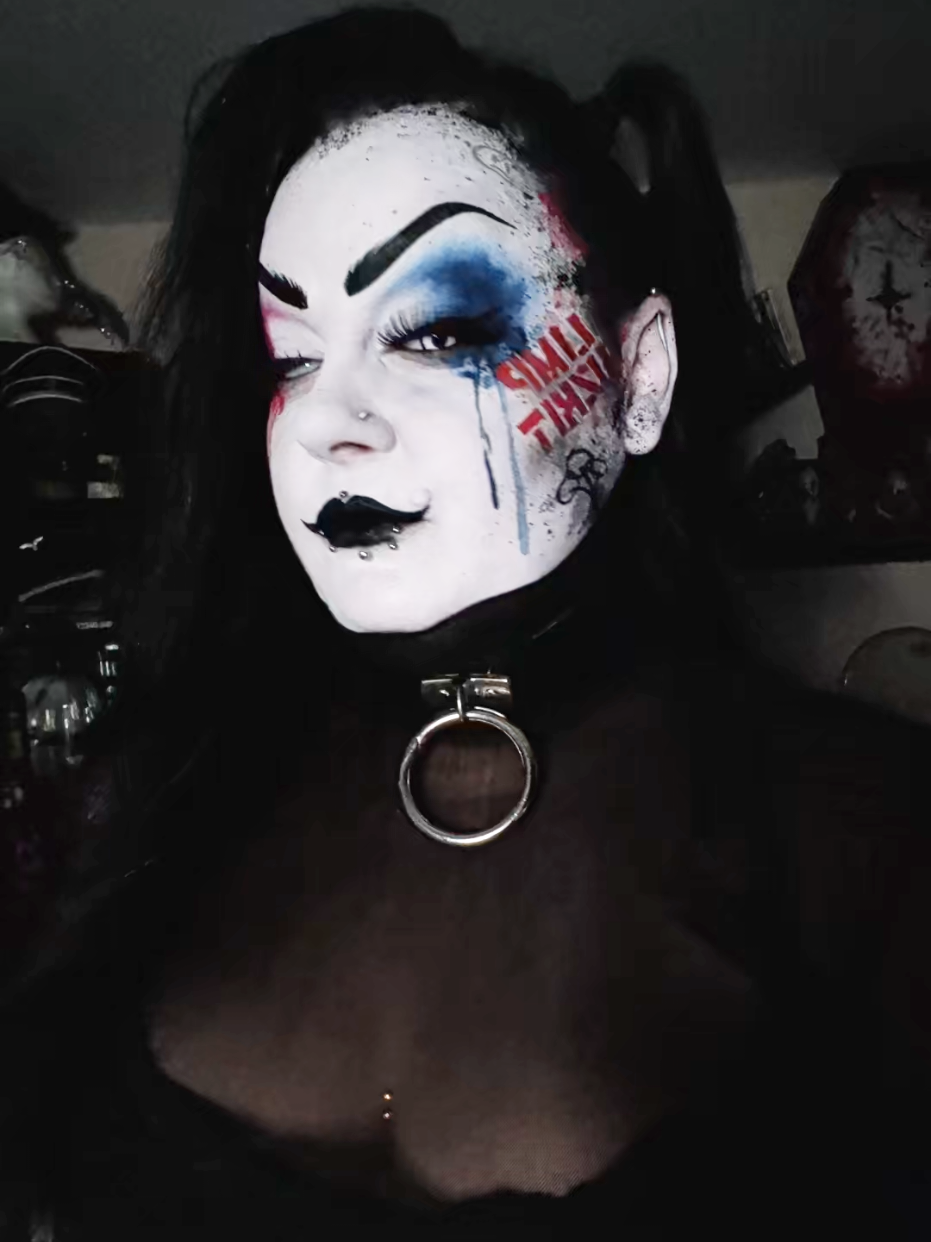 @Michaela_Shadow