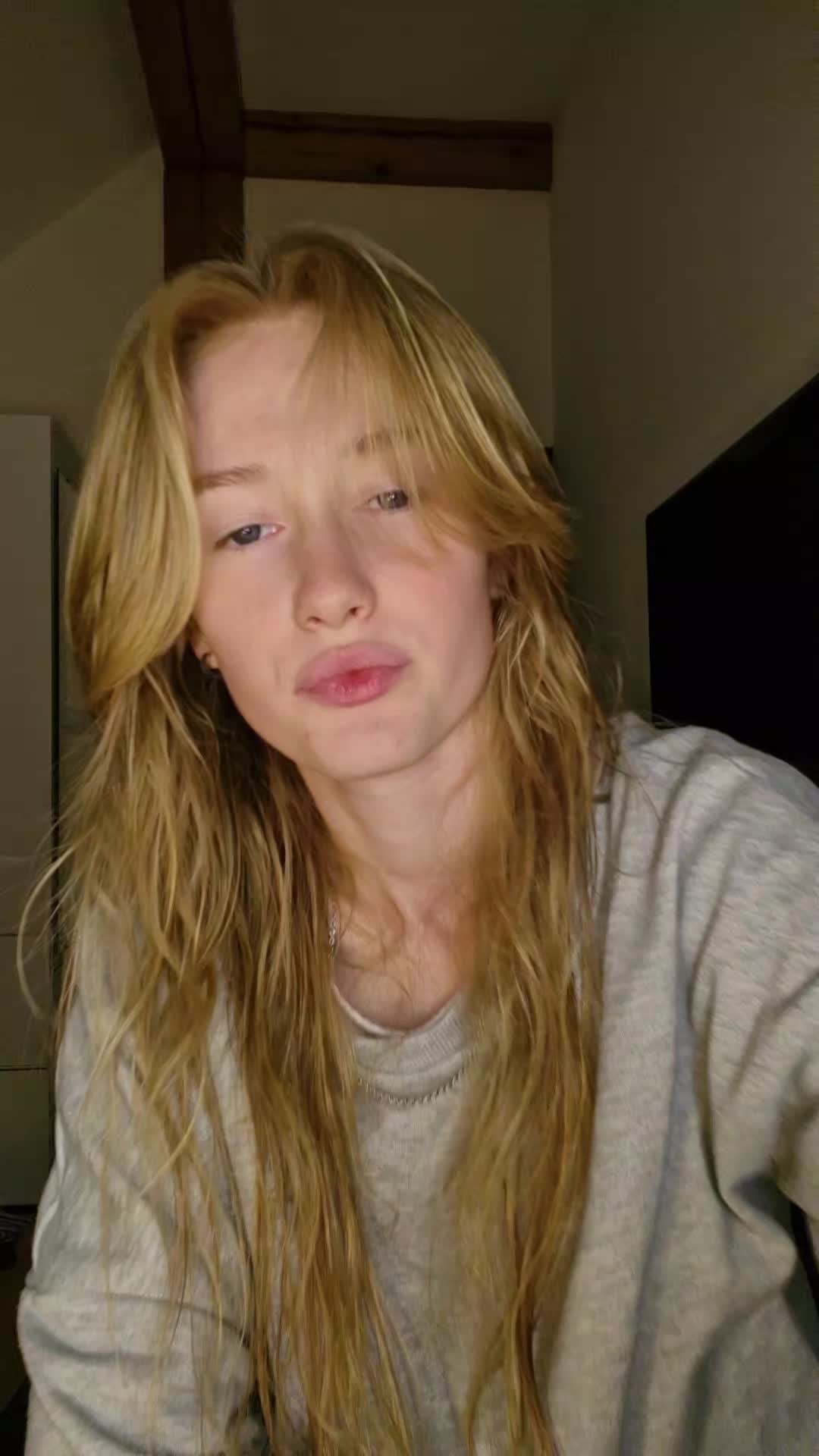 @Vick𖣂