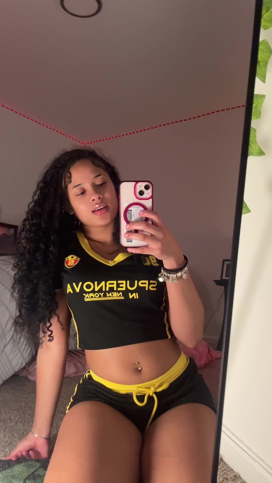 @Khaarrii
