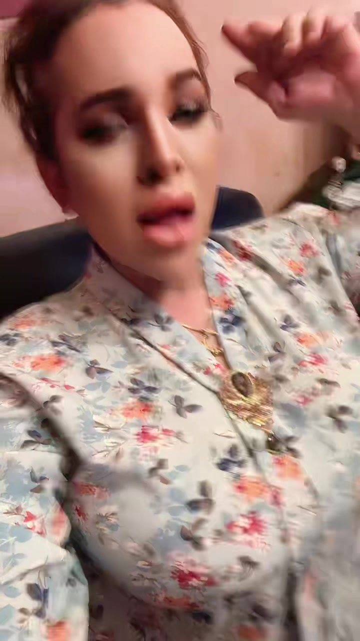 @diva_azie