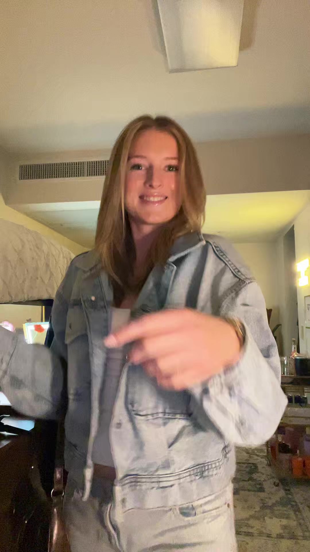 @L!A